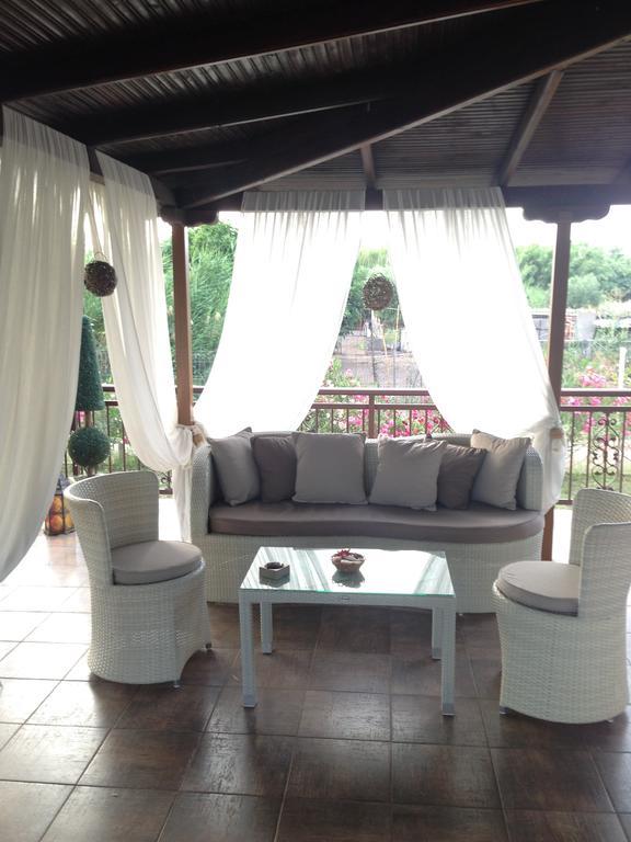 Villa Niki เนโอสมาร์มาราส ภายนอก รูปภาพ
