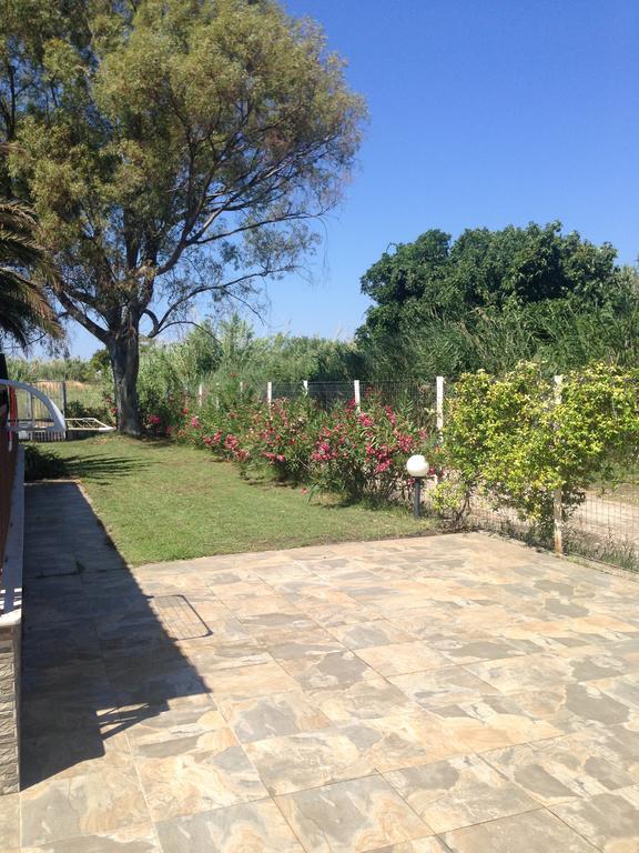 Villa Niki เนโอสมาร์มาราส ภายนอก รูปภาพ